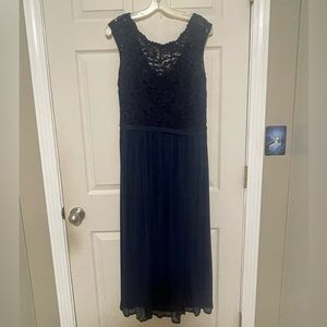 David’s Bridal Lace Illusion Neckline Dress Size 10